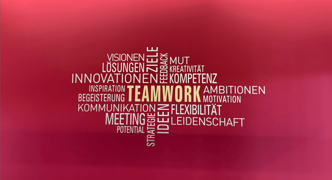 über_uns_team_Kachel